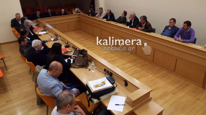 Σκουπίδια: Χωρίς κοινή πρόταση πάνε οι Δήμαρχοι της Πελοποννήσου στο Μαξίμου! (vd)