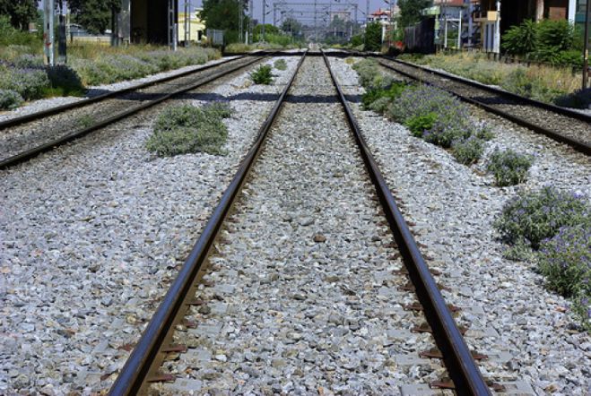 Έκλεψαν μπαταρίες και μοτέρ από σιδηροδρομική διάβαση στην Τρίπολη!