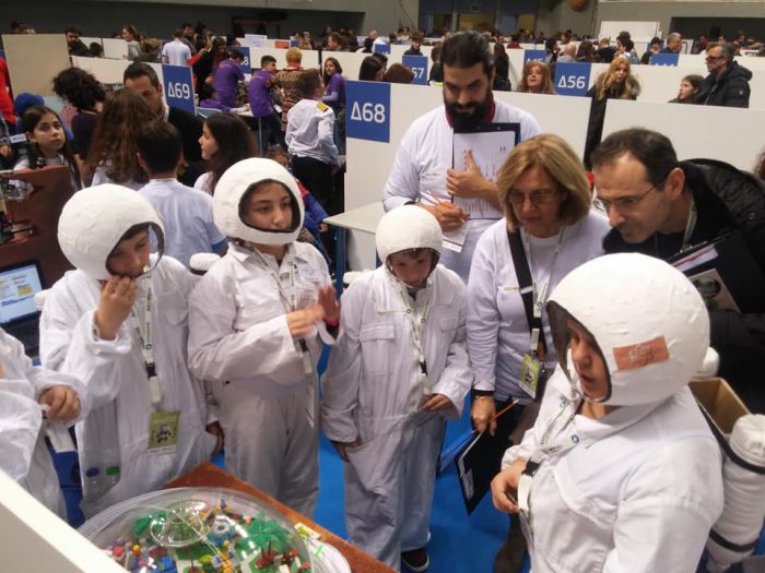 Δημοτικό Σχολείο Βυτίνας | Ένα βήμα πριν το βάθρο στον Πανελλήνιο Διαγωνισμό Ρομποτικής!