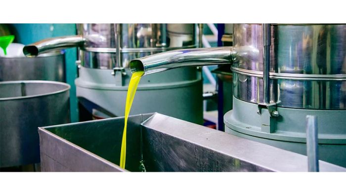 &Tau;&alpha;&tau;&omicron;ύ&lambda;&eta;&sigmaf;: &laquo;Έ&gamma;&kappa;&lambda;&eta;&mu;&alpha; &epsilon;&nu;&alpha;&nu;&tau;ί&omicron;&nu; &tau;&omega;&nu; &epsilon;&lambda;&alpha;&iota;&omicron;&pi;&alpha;&rho;&alpha;&gamma;&omega;&gamma;ώ&nu; &omicron; &delta;&iota;&pi;&lambda;&alpha;&sigma;&iota;&alpha;&sigma;&mu;ό&sigmaf; &tau;&omega;&nu; &epsilon;&xi;&alpha;&gamma;&omega;&gamma;ώ&nu; &epsilon;&lambda;&alpha;&iota;&omicron;&lambda;ά&delta;&omicron;&upsilon; &chi;&omega;&rho;ί&sigmaf; &delta;&alpha;&sigma;&mu;&omicron;ύ&sigmaf; &alpha;&pi;ό &tau;&eta;&nu; &Tau;&upsilon;&nu;&eta;&sigma;ί&alpha; &sigma;&tau;&iota;&sigmaf; &Chi;ώ&rho;&epsilon;&sigmaf; &tau;&eta;&sigmaf; &Epsilon;.&Epsilon;.&raquo;