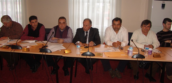 &laquo;&Epsilon;ά&nu; &nu;&omicron;&iota;ώ&theta;&epsilon;&iota; &alpha;&delta;&upsilon;&nu;&alpha;&mu;ί&alpha; &nu;&alpha; &lambda;ύ&sigma;&epsilon;&iota; &tau;&omicron; &pi;&rho;ό&beta;&lambda;&eta;&mu;&alpha; &mu;&epsilon; &tau;&alpha; &sigma;&kappa;&omicron;&upsilon;&pi;ί&delta;&iota;&alpha;, &nu;&alpha; &tau;&omicron; &delta;&eta;&lambda;ώ&sigma;&epsilon;&iota; &omicron; &kappa;. &Delta;ή&mu;&alpha;&rho;&chi;&omicron;&sigmaf;&raquo; &lambda;έ&epsilon;&iota; &omicron; &Pi;&alpha;&upsilon;&lambda;ή&sigmaf;