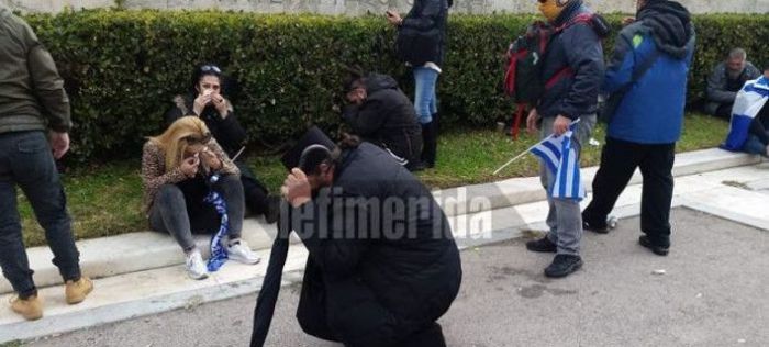 &Epsilon;&iota;&kappa;ό&nu;&epsilon;&sigmaf; &nu;&tau;&rho;&omicron;&pi;ή&sigmaf; | &Pi;&omicron;&lambda;ί&tau;&epsilon;&sigmaf; &kappa;&alpha;&tau;&alpha;&rho;&rho;έ&omicron;&upsilon;&nu; &alpha;&pi;ό &tau;&alpha; &chi;&eta;&mu;&iota;&kappa;ά &pi;&omicron;&upsilon; έ&rho;&iota;&xi;&alpha;&nu; &tau;&alpha; &Mu;&Alpha;&Tau;