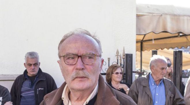 Ο ηθοποιός Ντίνος Καρύδης παραδέχτηκε έκανε λάθος ανάρτηση για την υγεία του ...