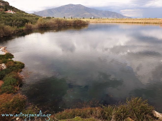 &Tau;&alpha; &sigma;ύ&nu;&nu;&epsilon;&phi;&alpha; &kappa;&alpha;&theta;&rho;&epsilon;&phi;&tau;ί&zeta;&omicron;&nu;&tau;&alpha;&iota; &sigma;&tau;&alpha; &alpha;&tau;ά&rho;&alpha;&chi;&alpha; &nu;&epsilon;&rho;ά &tau;&eta;&sigmaf; &lambda;ί&mu;&nu;&eta;&sigmaf; &Mu;&omicron;&upsilon;&sigma;&tau;&omicron;ύ! (&epsilon;&iota;&kappa;ό&nu;&epsilon;&sigmaf;)
