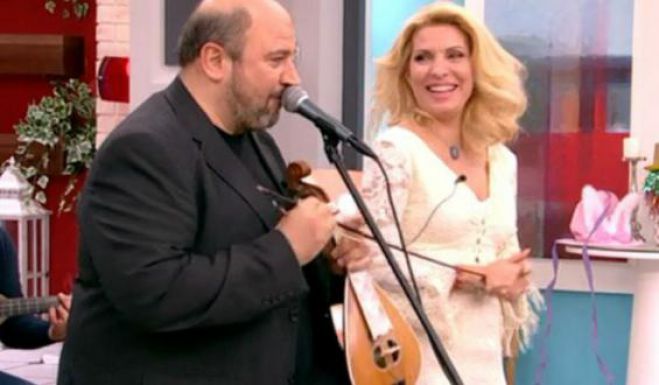 Ο Ζωιδάκης αποκάλυψε on air πότε παντρεύεται η... Μενεγάκη!