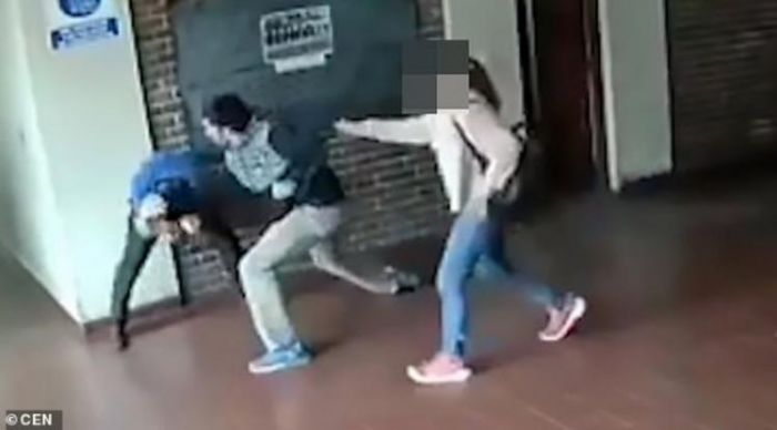 &Pi;&alpha;&tau;έ&rho;&alpha;&sigmaf; "&tau;&sigma;ά&kappa;&iota;&sigma;&epsilon;" &sigma;&tau;&omicron; &xi;ύ&lambda;&omicron; &delta;ά&sigma;&kappa;&alpha;&lambda;&omicron; &pi;&omicron;&upsilon; &pi;&alpha;&rho;&epsilon;&nu;&omicron;&chi;&lambda;&omicron;ύ&sigma;&epsilon; &sigma;&epsilon;&xi;&omicron;&upsilon;&alpha;&lambda;&iota;&kappa;ά &tau;&eta;&nu; &kappa;ό&rho;&eta; &tau;&omicron;&upsilon; (vd)