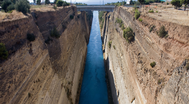 Από την Τρίπολη η γυναίκα που ανασύρθηκε νεκρή από τη Διώρυγα της Κορίνθου