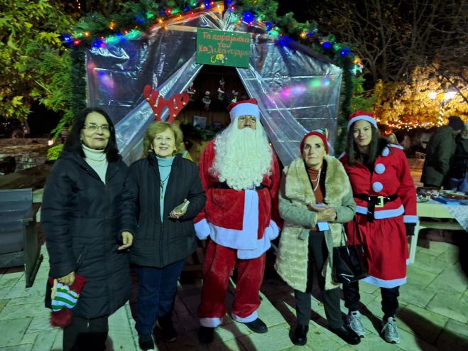 &Tau;&omicron; &Chi;&rho;&iota;&sigma;&tau;&omicron;&upsilon;&gamma;&epsilon;&nu;&nu;&iota;ά&tau;&iota;&kappa;&omicron; &Chi;&omega;&rho;&iota;ό &tau;&omega;&nu; &xi;&omega;&tau;&iota;&kappa;ώ&nu; &sigma;&tau;&omicron;&nu; &Alpha;&gamma;&iota;ά&nu;&nu;&eta; &Kappa;&upsilon;&nu;&omicron;&upsilon;&rho;ί&alpha;&sigmaf; (&epsilon;&iota;&kappa;ό&nu;&epsilon;&sigmaf;)