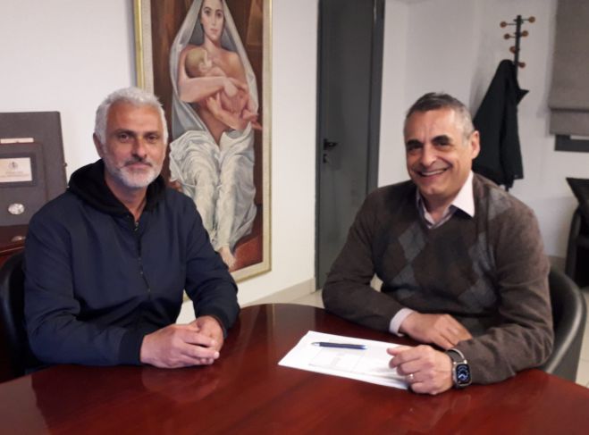 &Nu;&iota;&kappa;&omicron;&lambda;ό&pi;&omicron;&upsilon;&lambda;&omicron;&sigmaf;: "&Sigma;&upsilon;&nu;&epsilon;&chi;ί&zeta;&omicron;&upsilon;&mu;&epsilon; &mu;&alpha;&zeta;ί &kappa;&alpha;&iota; "&Alpha;ύ&rho;&iota;&omicron;"!
