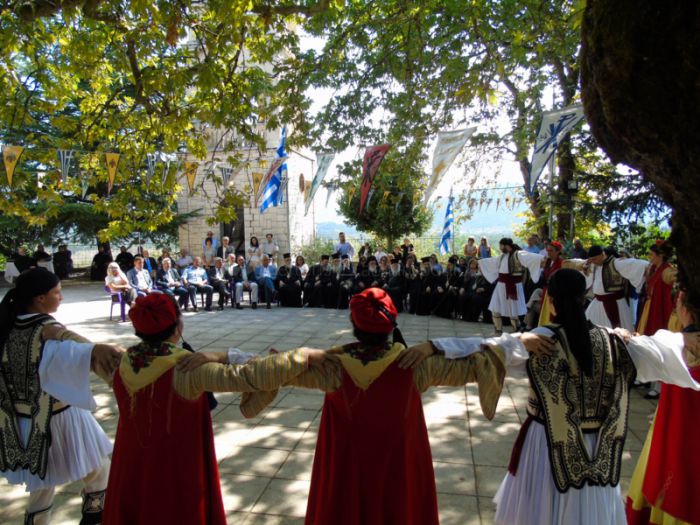 Η γιορτή του Δεσπότη Αλέξανδρου στο χωριό Πάπαρι (vd)