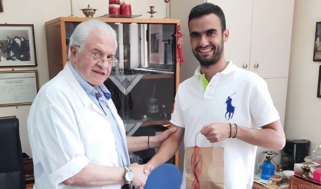 &Nu;έ&omicron;&sigmaf; &gamma;&iota;&alpha;&tau;&rho;ό&sigmaf; &gamma;&iota;&alpha; &tau;&omicron; &Pi;&epsilon;&rho;&iota;&phi;&epsilon;&rho;&epsilon;&iota;&alpha;&kappa;ό &Iota;&alpha;&tau;&rho;&epsilon;ί&omicron; &sigma;&tau;&alpha; &Lambda;&omicron;&upsilon;&tau;&rho;ά &Eta;&rho;&alpha;ί&alpha;&sigmaf;