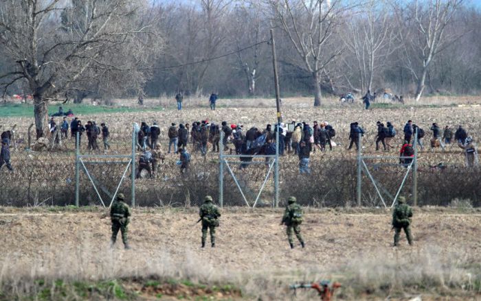 Κυβερνητικές πηγές: "Από τις 6 το πρωί έχει αποτραπεί η είσοδος στη χώρα σε 1.500 άτομα, στην περιοχή του Έβρου"