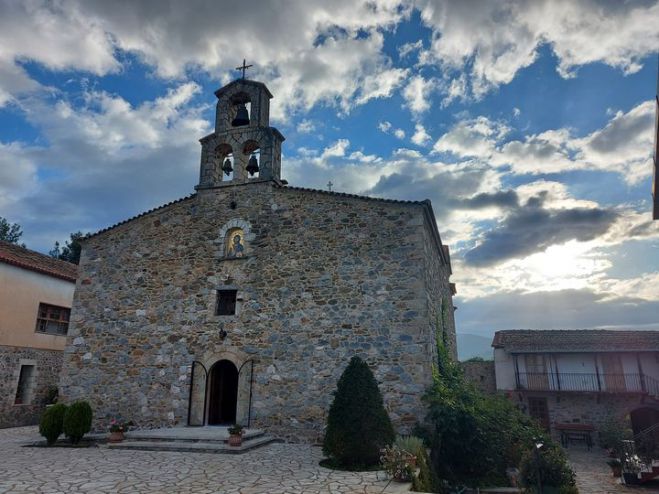 &Alpha;&gamma;&rho;&upsilon;&pi;&nu;ί&alpha; &tau;&eta;&nu; &Delta;&epsilon;&upsilon;&tau;έ&rho;&alpha; &sigma;&tau;&eta; &Mu;&omicron;&nu;ή &Kappa;&alpha;&lambda;&tau;&epsilon;&zeta;ώ&nu;