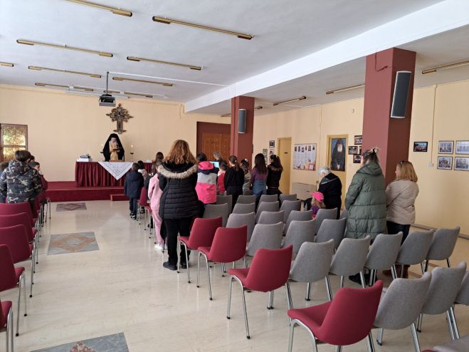 &Tau;&eta;&nu; &pi;&rho;&omega;&tau;&omicron;&chi;&rho;&omicron;&nu;&iota;ά&tau;&iota;&kappa;&eta; &pi;ί&tau;&alpha; &tau;&omicron;&upsilon; έ&kappa;&omicron;&psi;&epsilon; &tau;&omicron; &Kappa;&alpha;&tau;&eta;&chi;&eta;&tau;&iota;&kappa;ό &tau;&omicron;&upsilon; &Nu;&alpha;&omicron;ύ &Alpha;&gamma;ί&alpha;&sigmaf; &Beta;&alpha;&rho;&beta;ά&rho;&alpha;&sigmaf; (&epsilon;&iota;&kappa;ό&nu;&epsilon;&sigmaf;)