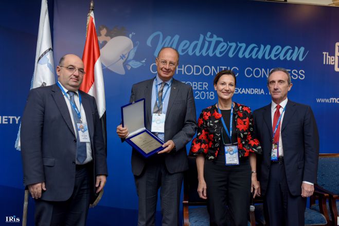 Πρόεδρος της Ευρωπαϊκής Ομοσπονδίας Ορθοδοντικής ο Γορτύνιος Π. Καρβελάς
