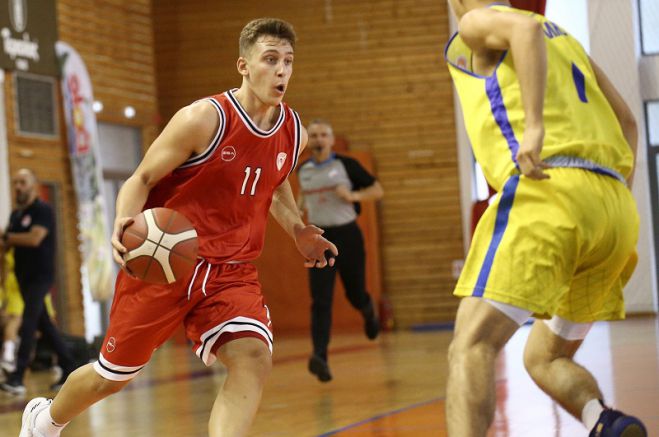 Πρωταθλητής Ελλάδος στους Έφηβους με τον Ολυμπιακό ο Γιώργος Σπηλιόπουλος από το Λευκοχώρι Γορτυνίας!