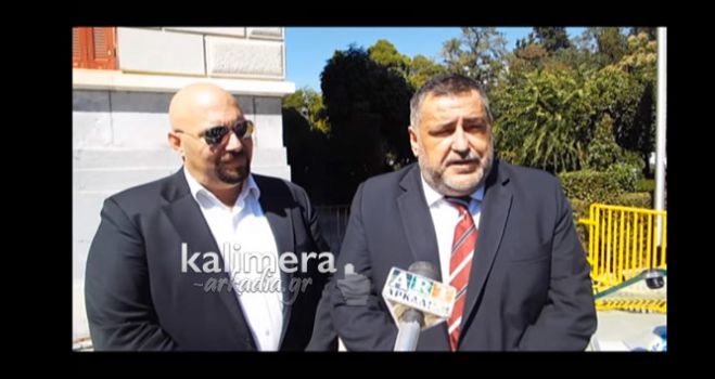 &Beta;&omicron;&upsilon;&lambda;&epsilon;&upsilon;&tau;έ&sigmaf; &tau;&eta;&sigmaf; &Chi;&rho;&upsilon;&sigma;ή&sigmaf; &Alpha;&upsilon;&gamma;ή&sigmaf;: &laquo;&Mu;έ&sigma;&alpha; &alpha;&pi;ό &alpha;&upsilon;&tau;ό &tau;&omicron; &lambda;&alpha;ό, &nu;&alpha; &xi;&epsilon;&pi;&eta;&delta;ή&sigma;&omicron;&upsilon;&nu; &nu;έ&omicron;&iota; &Kappa;&omicron;&lambda;&omicron;&kappa;&omicron;&tau;&rho;ώ&nu;&eta;&delta;&epsilon;&sigmaf;&raquo;! (vd)