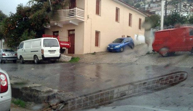 Ατύχημα στο Κορακοβούνι με μηχανάκι