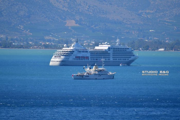 Στο Ναύπλιο η θρυλική θαλαμηγός "Χριστίνα" του Αριστοτέλη Ωνάση (vd)
