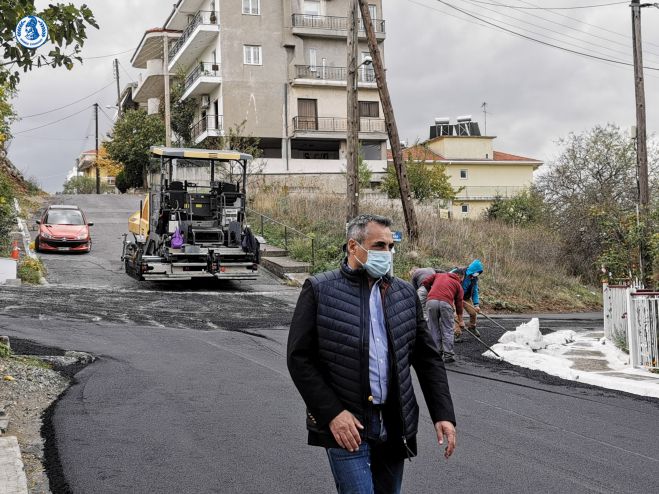 &Kappa;ώ&sigma;&tau;&alpha;&sigmaf; &Tau;&zeta;&iota;&omicron;ύ&mu;&eta;&sigmaf;: &laquo;&Pi;&rho;&omicron;&chi;&omega;&rho;ά&mu;&epsilon; &sigma;&epsilon; &alpha;&sigma;&phi;&alpha;&lambda;&tau;&omicron;&sigma;&tau;&rho;ώ&sigma;&epsilon;&iota;&sigmaf; &delta;&rho;ό&mu;&omega;&nu; &pi;&omicron;&upsilon; ή&tau;&alpha;&nu; &alpha;&pi;&alpha;&rho;&alpha;ί&tau;&eta;&tau;&epsilon;&sigmaf; &delta;&epsilon;&kappa;&alpha;&epsilon;&tau;ί&epsilon;&sigmaf; &omicron;&lambda;ό&kappa;&lambda;&eta;&rho;&epsilon;&sigmaf;&raquo; (vd)