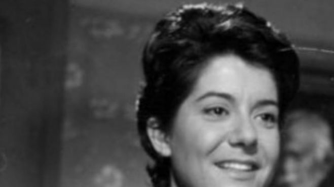 &Pi;έ&theta;&alpha;&nu;&epsilon; &eta; &eta;&theta;&omicron;&pi;&omicron;&iota;ό&sigmaf; &Mu;&alpha;&rho;ί&alpha; &Beta;&omicron;ύ&lambda;&gamma;&alpha;&rho;&eta; - &Beta;έ&mu;&pi;&omicron;