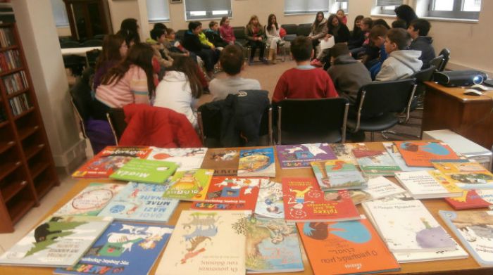 &Omicron;&iota; &mu;&alpha;&theta;&eta;&tau;έ&sigmaf; &sigma;&tau;&eta;&nu; &Tau;&rho;ί&pi;&omicron;&lambda;&eta; &mu;&alpha;&theta;&alpha;ί&nu;&omicron;&upsilon;&nu; &nu;&alpha; &sigma;&epsilon;&rho;&phi;ά&rho;&omicron;&upsilon;&nu; &mu;&epsilon; &alpha;&sigma;&phi;ά&lambda;&epsilon;&iota;&alpha; &sigma;&tau;&omicron; &delta;&iota;&alpha;&delta;ί&kappa;&tau;&upsilon;&omicron;!