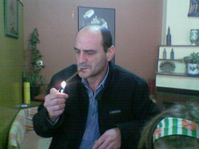 &Omicron; &Alpha;&sigma;&tau;έ&rho;&alpha;&sigmaf; &Tau;&rho;ί&pi;&omicron;&lambda;&eta;&sigmaf; &alpha;&pi;&omicron;&chi;&alpha;&iota;&rho;&epsilon;&tau;ά &tau;&omicron;&nu; &Theta;&alpha;&nu;ά&sigma;&eta; &Kappa;&alpha;&nu;&epsilon;&lambda;&lambda;ό&pi;&omicron;&upsilon;&lambda;&omicron; ...