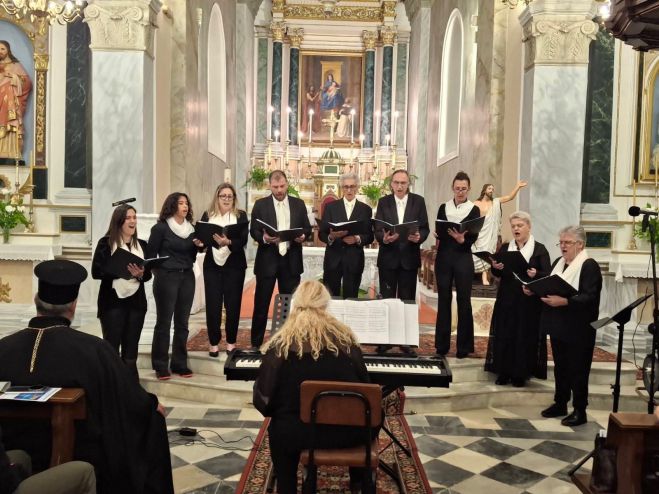 Η Χορωδία Τρίπολης στην Τήνο! (εικόνες)