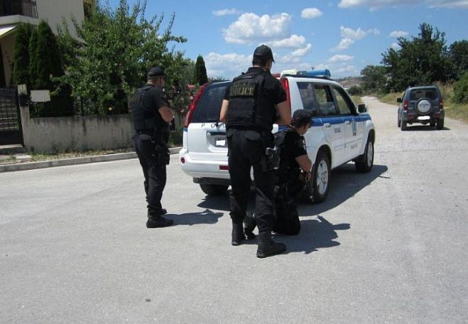 &Chi;&alpha;&mu;ό&sigmaf; &sigma;&tau;&eta;&nu; &Alpha;&rho;&chi;&alpha;ί&alpha; &Kappa;ό&rho;&iota;&nu;&theta;&omicron; &mu;&epsilon; έ&nu;&omicron;&pi;&lambda;&omicron;&upsilon;&sigmaf; &Alpha;&lambda;&beta;&alpha;&nu;&omicron;ύ&sigmaf; - &Sigma;&epsilon; &tau;&rho;&epsilon;&iota;&sigmaf; &sigma;&upsilon;&lambda;&lambda;ή&psi;&epsilon;&iota;&sigmaf; &pi;&rho;&omicron;&chi;ώ&rho;&eta;&sigma;&epsilon; &eta; &alpha;&sigma;&tau;&upsilon;&nu;&omicron;&mu;ί&alpha;