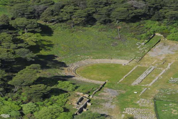 &Sigma;&upsilon;&gamma;&kappa;έ&nu;&tau;&rho;&omega;&sigma;&eta; &sigma;&tau;&eta; &Mu;&epsilon;&gamma;&alpha;&lambda;ό&pi;&omicron;&lambda;&eta; &gamma;&iota;&alpha; &tau;&eta;&nu; &kappa;&alpha;&tau;ά&sigma;&tau;&alpha;&sigma;&eta; &pi;&omicron;&upsilon; &epsilon;&pi;&iota;&kappa;&rho;&alpha;&tau;&epsilon;ί &sigma;&tau;&omicron; &alpha;&rho;&chi;&alpha;ί&omicron; &theta;έ&alpha;&tau;&rho;&omicron;