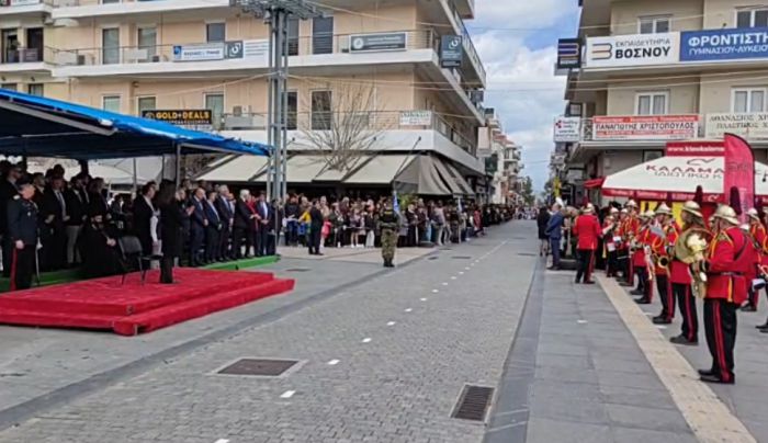 Live η παρέλαση για την "25η Μαρτίου" στην Τρίπολη