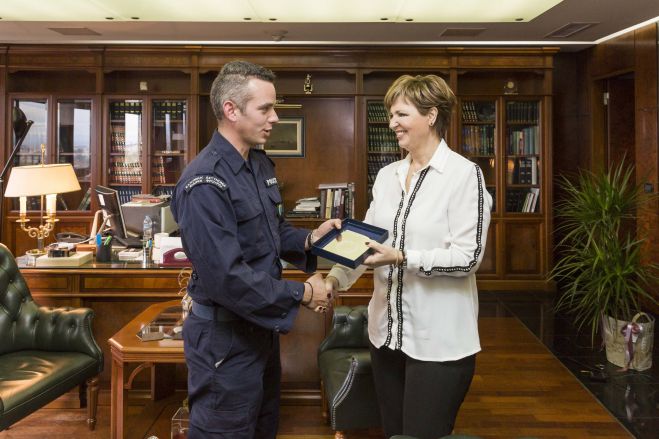 &Tau;&iota;&mu;ή&theta;&eta;&kappa;&epsilon; &Epsilon;&iota;&delta;&iota;&kappa;ό&sigmaf; &Phi;&rho;&omicron;&upsilon;&rho;ό&sigmaf; | &Delta;&iota;έ&sigma;&omega;&sigma;&epsilon; &alpha;&nu;ή&lambda;&iota;&kappa;&omicron; &mu;&epsilon;&tau;ά &alpha;&pi;ό &tau;&rho;&omicron;&chi;&alpha;ί&omicron; &sigma;&tau;&eta;&nu; &Kappa;ό&rho;&iota;&nu;&theta;&omicron;