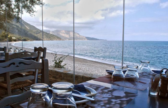 Δείτε όμορφες εικόνες από τις παραλίες στα Πούλιθρα!