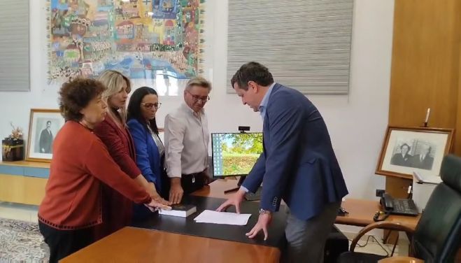 &Delta;ή&mu;&omicron;&sigmaf; &Beta;ό&rho;&epsilon;&iota;&alpha;&sigmaf; &Kappa;&upsilon;&nu;&omicron;&upsilon;&rho;ί&alpha;&sigmaf; | &Omicron;&rho;&kappa;ί&sigma;&tau;&eta;&kappa;&alpha;&nu; &omicron;&iota; &tau;έ&sigma;&sigma;&epsilon;&rho;&iota;&sigmaf; &upsilon;&pi;ά&lambda;&lambda;&eta;&lambda;&omicron;&iota; &tau;&omicron;&upsilon; &pi;&rho;&omicron;&gamma;&rho;ά&mu;&mu;&alpha;&tau;&omicron;&sigmaf; "&Beta;&omicron;ή&theta;&epsilon;&iota;&alpha; &sigma;&tau;&omicron; &Sigma;&pi;ί&tau;&iota;"