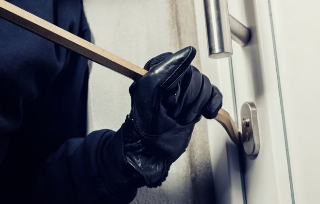 &Kappa;&lambda;&omicron;&pi;ή &sigma;&epsilon; &epsilon;&xi;&omicron;&chi;&iota;&kappa;ό &sigma;&pi;ί&tau;&iota; &kappa;&omicron;&nu;&tau;ά &sigma;&tau;&alpha; &Lambda;&alpha;&gamma;&kappa;ά&delta;&iota;&alpha;