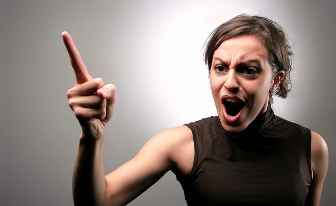 "&Theta;&upsilon;&mu;ώ&nu;&omega;, &theta;&upsilon;&mu;ώ&nu;&epsilon;&iota;&sigmaf;, &theta;&upsilon;&mu;ώ&nu;&epsilon;&iota;"