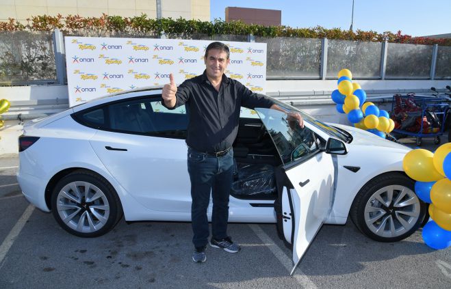 25 &Chi;&Rho;&Omicron;&Nu;&Iota;&Alpha; &Tau;&Zeta;&Omicron;&Kappa;&Epsilon;&Rho; | &Alpha;&nu;&alpha;&delta;&epsilon;ί&chi;&theta;&eta;&kappa;&epsilon; &omicron; &pi;&rho;ώ&tau;&omicron;&sigmaf; &mu;&epsilon;&gamma;ά&lambda;&omicron;&sigmaf; &nu;&iota;&kappa;&eta;&tau;ή&sigmaf; &tau;&omicron;&upsilon; TESLA