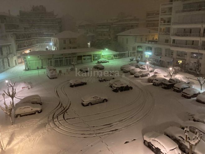 &Xi;&eta;&mu;έ&rho;&omega;&mu;&alpha; &sigma;&tau;&eta;&nu; &omicron;&lambda;ό&lambda;&epsilon;&upsilon;&kappa;&eta; &Tau;&rho;ί&pi;&omicron;&lambda;&eta; &mu;έ&sigma;&alpha; &alpha;&pi;ό live video!