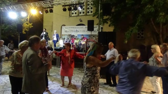 &Alpha;&theta;ή&nu;&alpha;&iota;&omicron; | &Gamma;&lambda;έ&nu;&tau;&iota; &mu;έ&chi;&rho;&iota; &tau;&omicron; &pi;&rho;&omega;ί &sigma;&tau;&eta; &laquo;&gamma;&iota;&omicron;&rho;&tau;ή &tau;&omicron;&upsilon; &beta;&omicron;&upsilon;&nu;&omicron;ύ &kappa;&alpha;&iota; &tau;&eta;&sigmaf; &sigma;&tau;ά&nu;&eta;&sigmaf;&raquo; (vd)