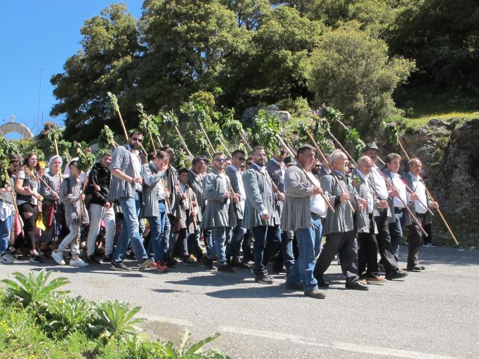 Στο Εθνικό Ευρετήριο Άυλης Πολιτιστικής Κληρονομιάς το έθιμο του Αγιώργη στη Νεστάνη!