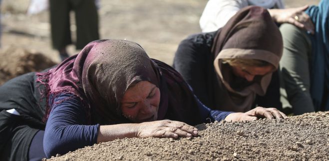 &Epsilon;&iota;&kappa;ό&nu;&epsilon;&sigmaf; &phi;&rho;ί&kappa;&eta;&sigmaf; &alpha;&pi;ό &tau;&eta; &Sigma;&upsilon;&rho;ί&alpha; - &Epsilon;&kappa;&tau;&epsilon;&lambda;&omicron;ύ&nu; &epsilon;&nu; &psi;&upsilon;&chi;&rho;ώ &alpha;&mu;ά&chi;&omicron;&upsilon;&sigmaf; (vd)