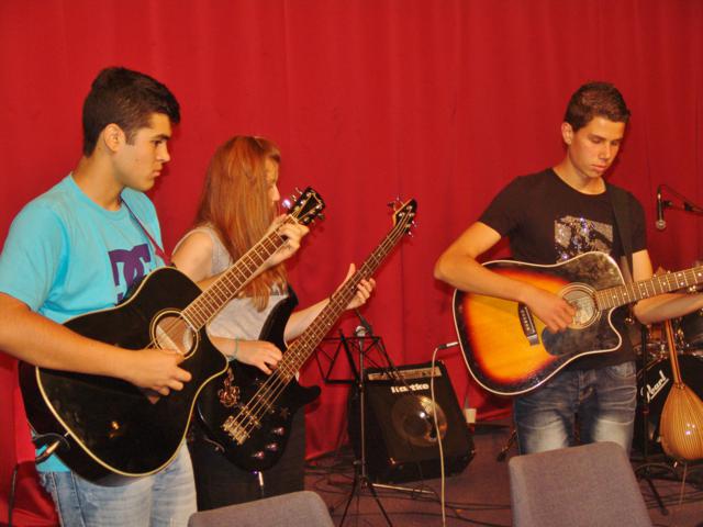 &Eta; &mu;&alpha;&theta;&eta;&tau;&iota;&kappa;ή &sigma;&upsilon;&nu;&alpha;&upsilon;&lambda;ί&alpha; &tau;&omicron;&upsilon; &Alpha;&tau;&tau;&iota;&kappa;&omicron;ύ &Omega;&delta;&epsilon;ί&omicron;&upsilon; &Tau;&rho;ί&pi;&omicron;&lambda;&eta;&sigmaf; (&epsilon;&iota;&kappa;ό&nu;&epsilon;&sigmaf; &kappa;&alpha;&iota; &beta;ί&nu;&tau;&epsilon;&omicron;)