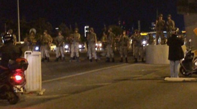 Τουρκία: Σε εξέλιξη στρατιωτικό πραξικόπημα! (vd)