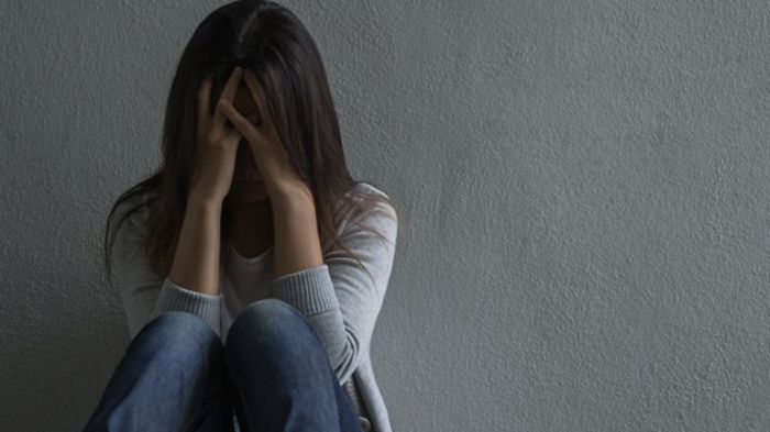 Φρίκη στην Κορινθία | Πατέρας βίαζε επί πέντε χρόνια την κόρη του
