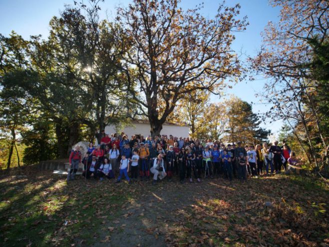 &Sigma;&tau;&alpha; &Beta;&omicron;ύ&rho;&beta;&omicron;&upsilon;&rho;&alpha;, &tau;&omicron; &gamma;&rho;&alpha;&phi;&iota;&kappa;ό &chi;&omega;&rho;&iota;ό &tau;&omicron;&upsilon; &Pi;ά&rho;&nu;&omega;&nu;&alpha;, &epsilon;&xi;ό&rho;&mu;&eta;&sigma;&alpha;&nu; &omicron;&iota; &omicron;&rho;&epsilon;&iota;&beta;ά&tau;&epsilon;&sigmaf; &tau;&omicron;&upsilon; &Sigma;&Alpha;&Omicron;&Omicron; (&epsilon;&iota;&kappa;ό&nu;&epsilon;&sigmaf;)
