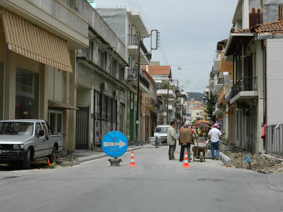 &Sigma;&upsilon;&nu;&epsilon;&chi;ί&zeta;&omicron;&nu;&tau;&alpha;&iota; &tau;&alpha; έ&rho;&gamma;&alpha; &sigma;&tau;&eta; &laquo;&Gamma;&rho;&eta;&gamma;&omicron;&rho;ί&omicron;&upsilon; &Lambda;&alpha;&mu;&pi;&rho;ά&kappa;&eta;&raquo; - &Kappa;&lambda;&epsilon;&iota;&sigma;&tau;ή &eta; &mu;ί&alpha; &lambda;&omega;&rho;ί&delta;&alpha; &tau;&omicron;&upsilon; &delta;&rho;ό&mu;&omicron;&upsilon;