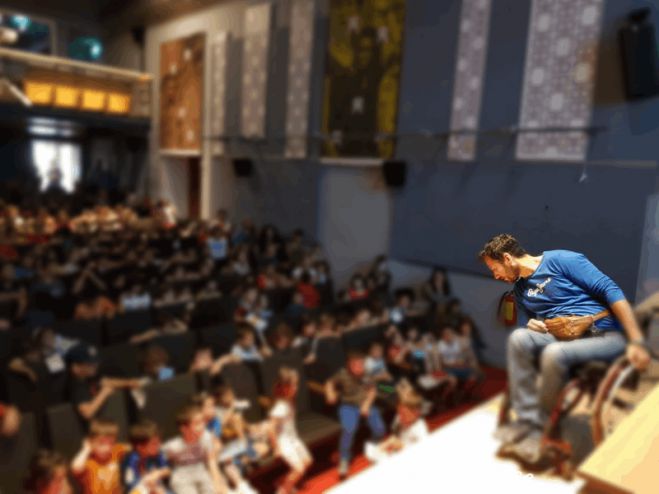 &Sigma;&tau;&eta;&nu; "&Phi;ά&mu;&pi;&rho;&iota;&kappa;&alpha; &Pi;&omicron;&lambda;&iota;&tau;&iota;&sigma;&mu;&omicron;ύ &Lambda;&epsilon;&omega;&nu;&iota;&delta;ί&omicron;&upsilon;" &beta;&rho;έ&theta;&eta;&kappa;&epsilon; &omicron; &Sigma;ύ&lambda;&lambda;&omicron;&gamma;&omicron;&sigmaf; &Alpha;.&mu;&epsilon;.&Alpha;. &Alpha;&rho;&kappa;&alpha;&delta;ί&alpha;&sigmaf; (&epsilon;&iota;&kappa;ό&nu;&epsilon;&sigmaf;)