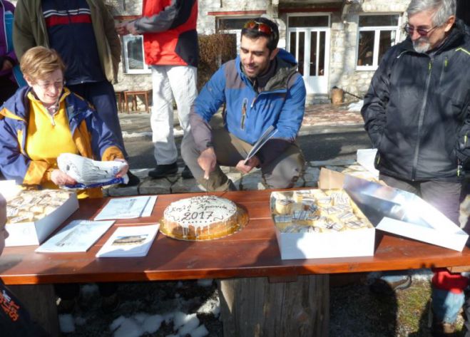 &Sigma;&tau;&omicron;&nu; Ά&gamma;&iota;&omicron; &Iota;&omega;ά&nu;&nu;&eta; &Kappa;&upsilon;&nu;&omicron;&upsilon;&rho;ί&alpha;&sigmaf; &eta; &kappa;&omicron;&pi;ή &pi;ί&tau;&alpha;&sigmaf; &tau;&omicron;&upsilon; &Sigma;&Alpha;&Omicron;&Omicron;