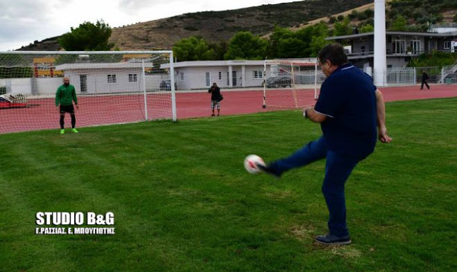 Τα εύστοχα ... πέναλτι του Δήμαρχου Καμπόσου! (vd)