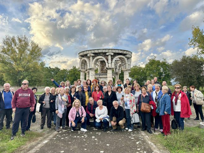 Περισσότερα από 700 άτομα από τα ΚΑΠΗ Περιστερίου επισκέφθηκαν την Αρκαδία! (εικόνες)